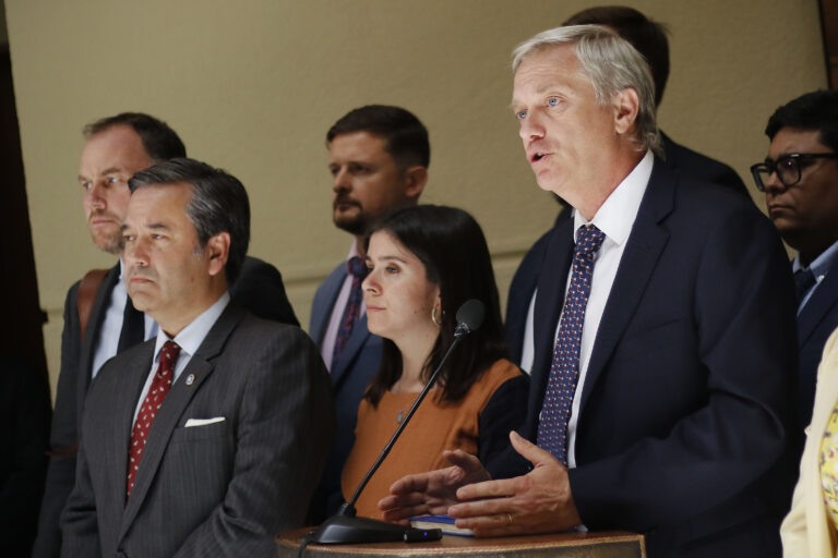 Kast criticó el Acuerdo por Chile: 
