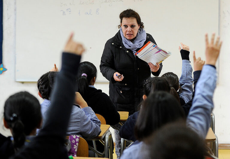 Columna de Alejandra Arratia y Liliana Cortés: Los niñ@s excluidos del sistema escolar, ¿a qué escuela queremos que regresen?