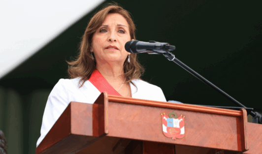Boluarte descartó renuncia a la presidencia de Perú y exigió al Congreso reconsiderar el adelanto de elecciones