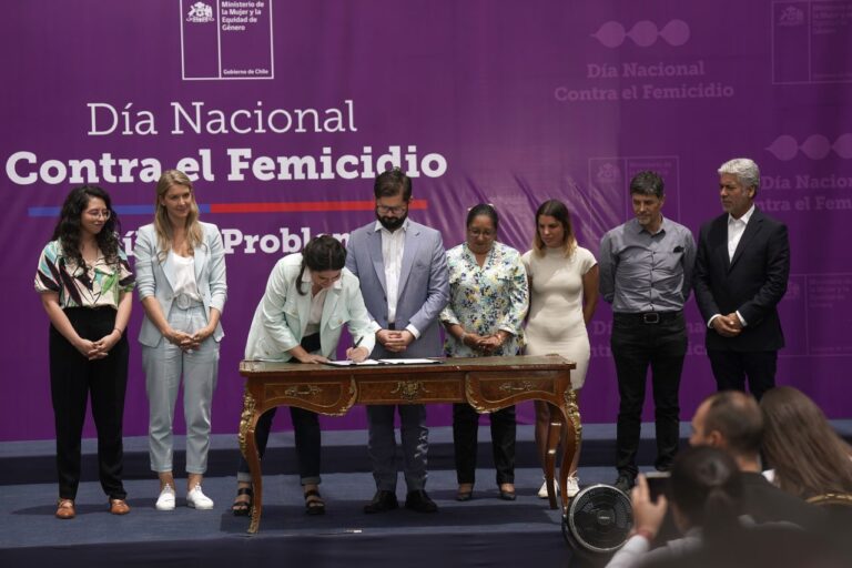 Ley Antonia: Gobierno promulga ley que tipifica como delito el suicidio femicida