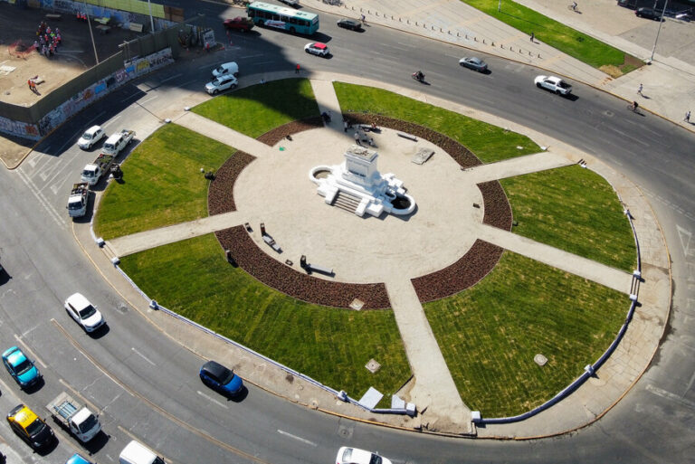 Matthei y remodelación del eje Alameda-Providencia: “El actual diseño de Plaza Baquedano es muy poco funcional”