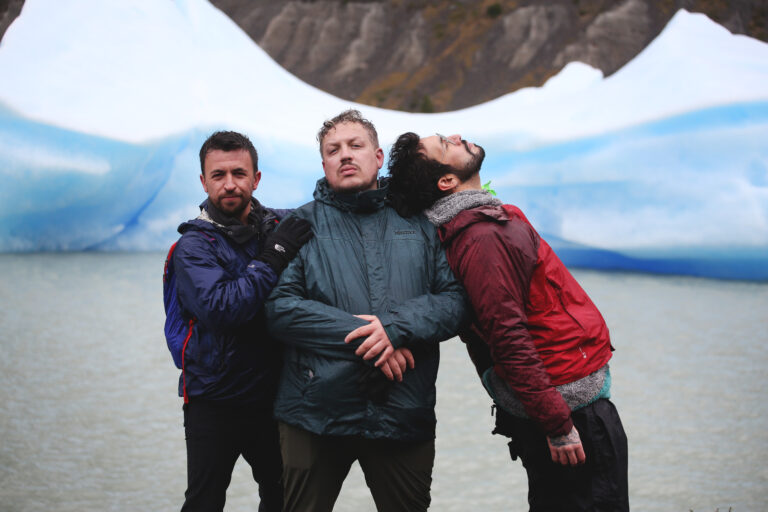 Tomás Va a Morir estrena emotivo e inédito documental grabado en Torres del Paine: ¿Dónde verlo?