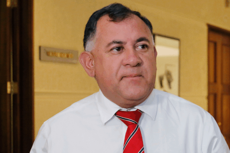 Eric Aedo y robo de madera: 