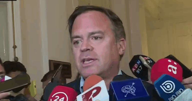 Senador Walker confirma que votarán reforma constitucional para reponer voto obligatorio