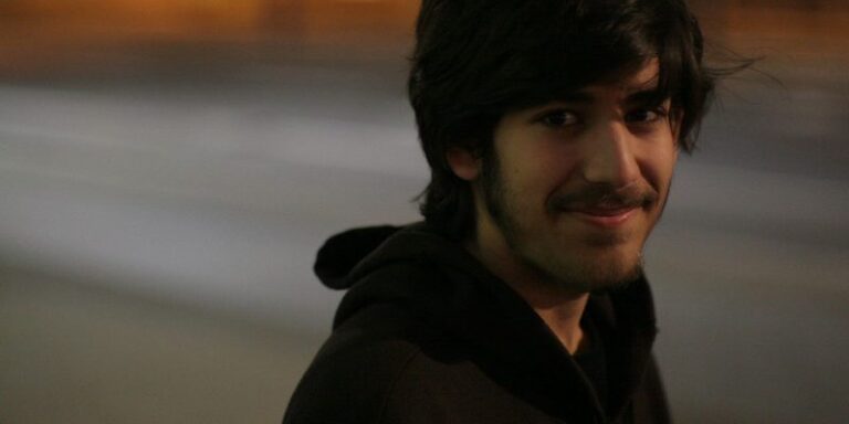 La historia de Aaron Swartz, el joven que soñaba con mejorar el rol social de Internet