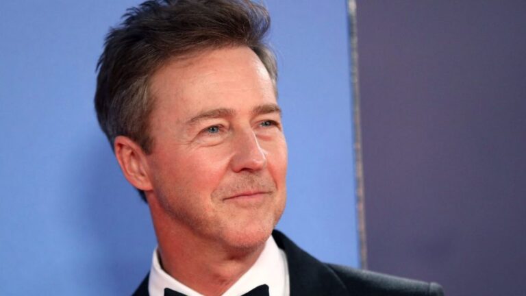 Edward Norton descubre que la Pocahontas de la vida real es su duodécima bisabuela
