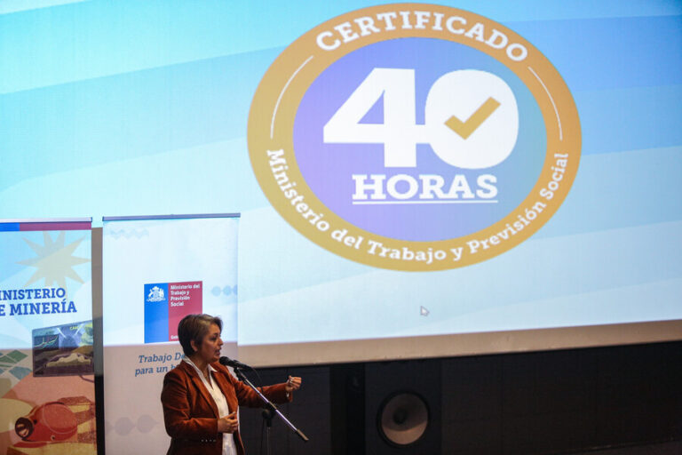 Pasa a la Sala del Senado: Comisión de Trabajo aprueba indicaciones al proyecto de 40 horas