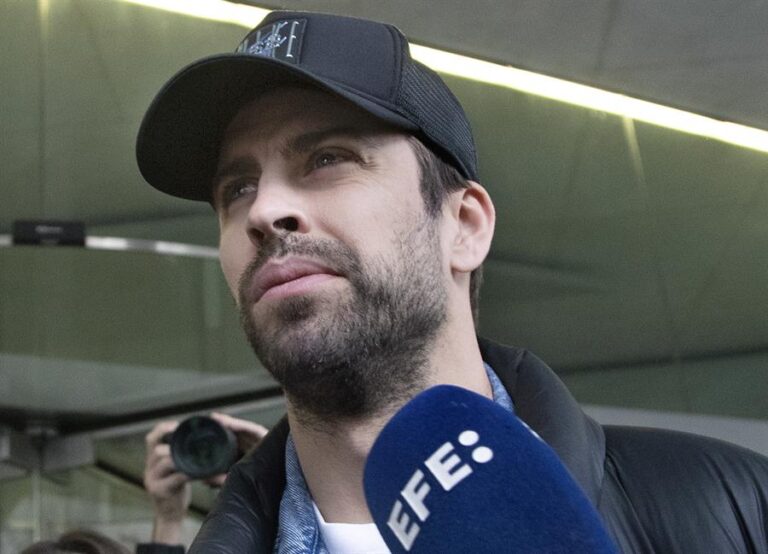 Nueva respuesta de Piqué a Shakira: Apareció este domingo conduciendo un Twingo