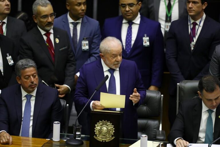 Lula promete 