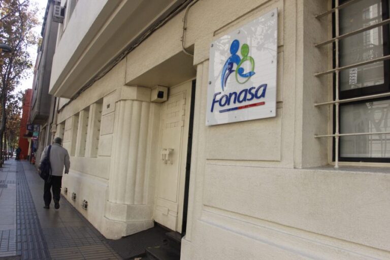 Cirujana es declarada culpable de fraude a Fonasa por más de $6 mil millones