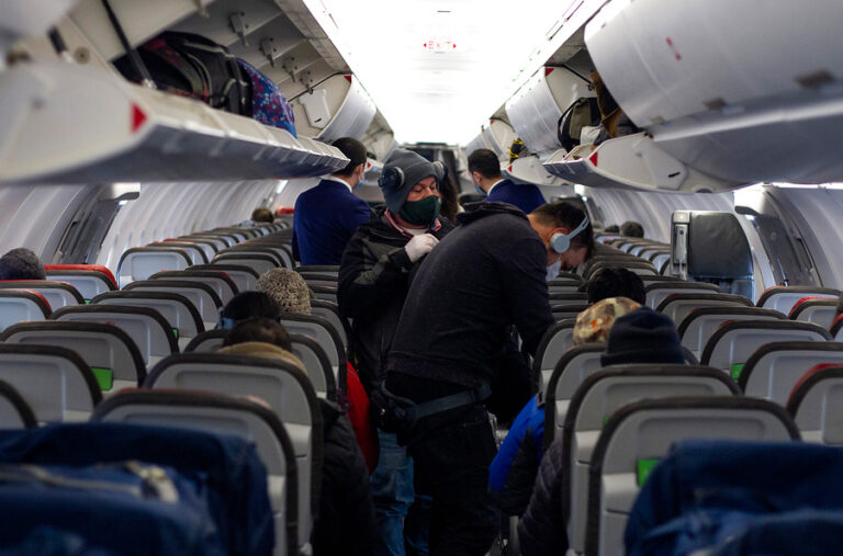 Entre 2015 y 2021: Sernac llama a consumidores que no usaron sus pasajes de avión a pedir devolución de tasas de embarque