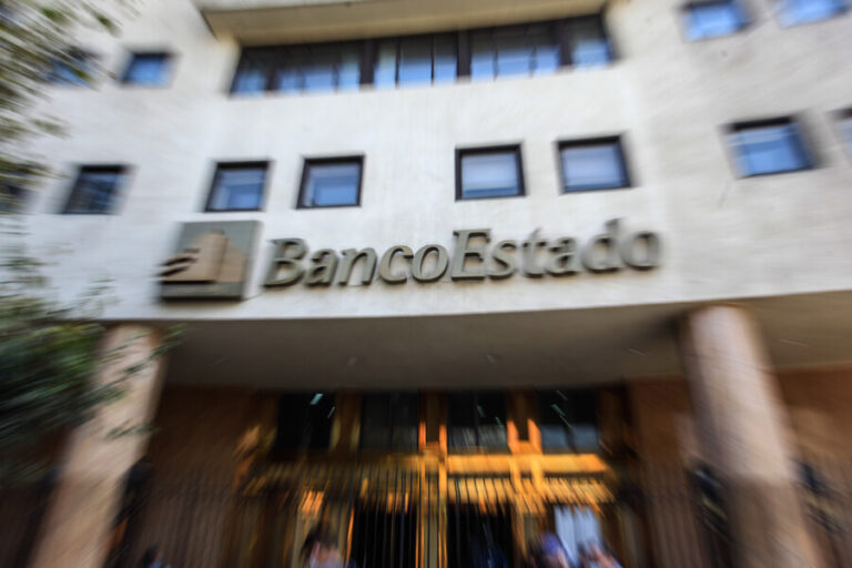 Fraude alcanzó los $290 millones: Clonan sitio web del BancoEstado afectando a clientes microempresas