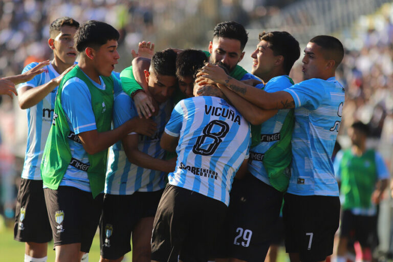 Magallanes es el supercampeón del fútbol chileno: Se impuso a Colo Colo en infartante tanda de penales