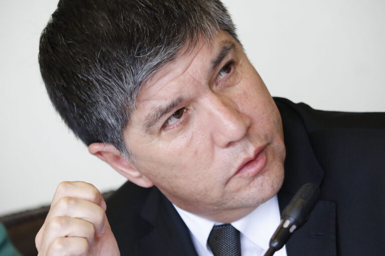 Monsalve llamó a la oposición a tener 
