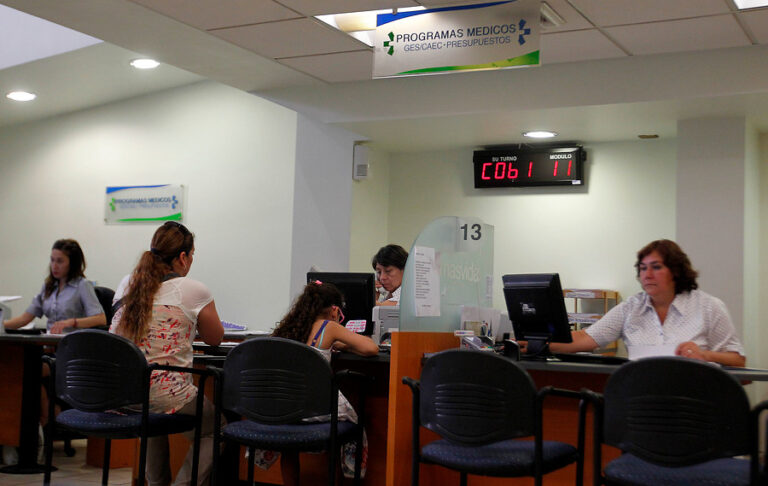 Isapres congelan su participación en la mesa de trabajo convocada por el Minsal