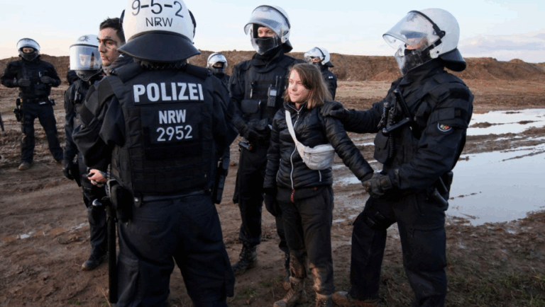 Greta Thunberg tras ser detenida en una protesta en Alemania: 