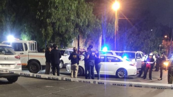 Jefe de Bicrim Macul repelió asalto en Lo Prado: Uno de los asaltantes murió y otro resultó herido