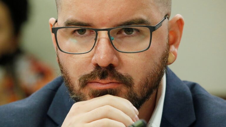 Jackson presenta sus descargos por AC en su contra: “No existieron presiones indebidas hacia Patricia Hidalgo”