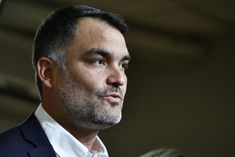 Macaya y arribo de Elizalde a la Segpres: 