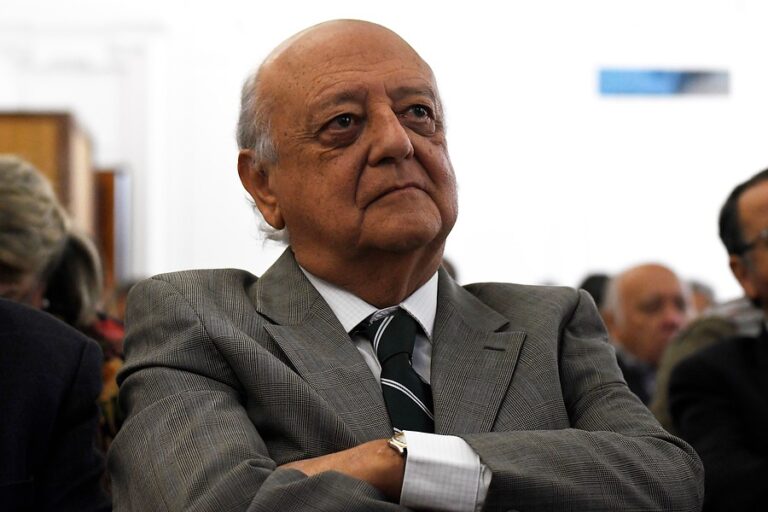 Viera-Gallo defenderá a la ex ministra Ríos frente a la acusación constitucional: Preparan estrategia alejada del Gobierno