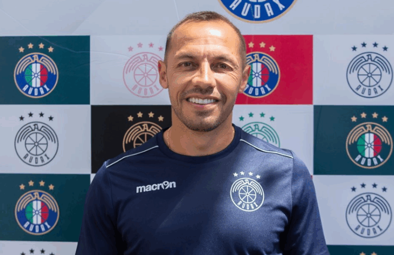 Marcelo Díaz fue presentado como nuevo refuerzo de Audax: 