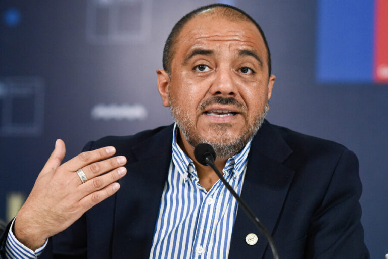 UDI alista nueva interpelación a ministro Ávila: Exigirán respuestas por “tómbola” de admisión, deserción escolar y violencia en colegios