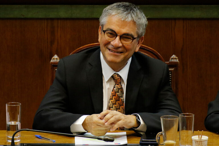 Marcel dice que la caída de la inflación en Estados Unidos es una “señal positiva” para Chile