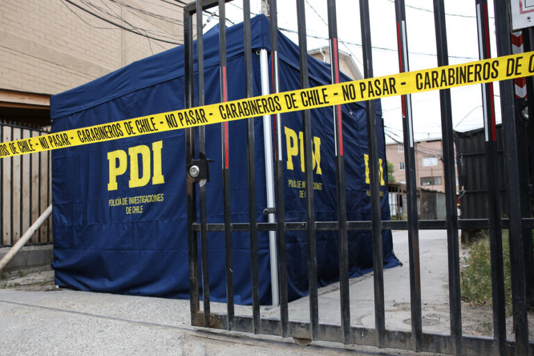 Investigan doble homicidio por arma de fuego en La Pintana: Una tercera persona resultó herida