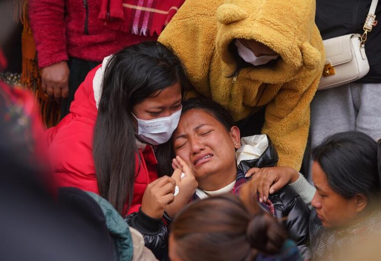 Pasajero capta los momentos antes del fatal accidente aéreo en Nepal