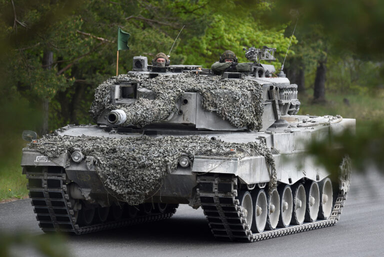 Alemania enviará tanques Leopard 2 a Ucrania, informa Der Spiegel