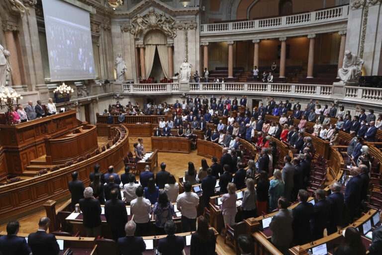 Eutanasia en Portugal: Congresistas volverán a ingresar el proyecto tras el rechazo del TC
