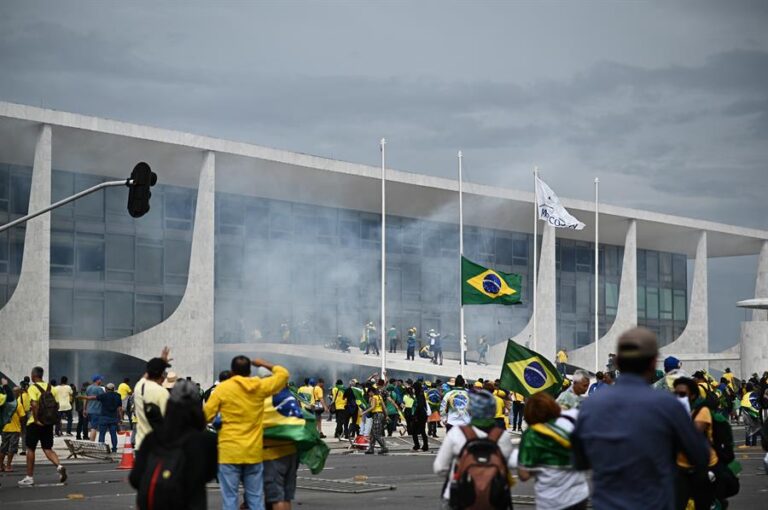 Brasil: Detienen a exjefe de la Policía Militar por investigaciones sobre actos golpistas ocurridos en enero
