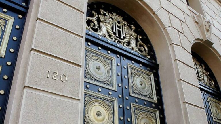 La importancia de la responsabilidad fiscal en una nueva constitución para Chile