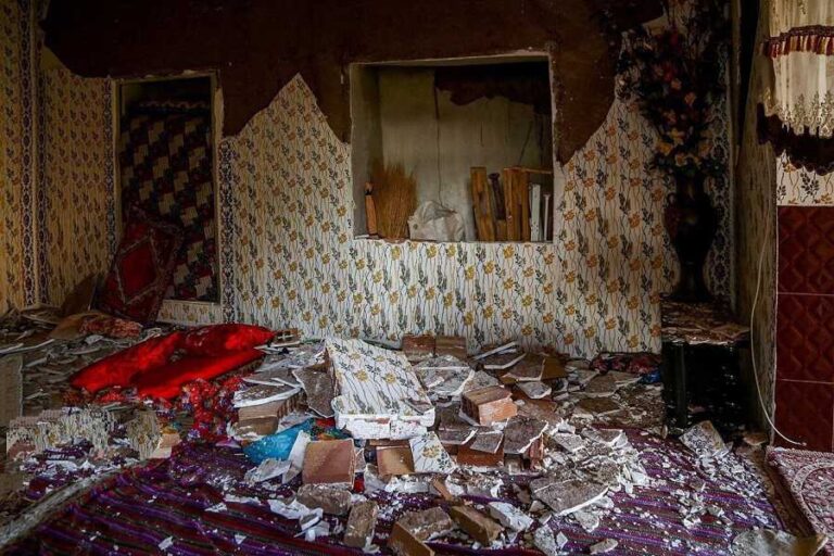 Irán: Tres muertos y más de 800 heridos tras terremoto 5,9