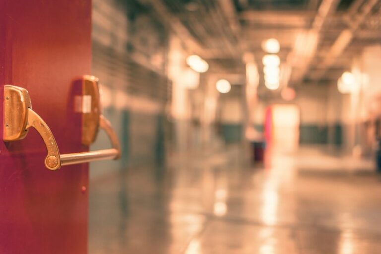 Arrestan a 15 personas por abusos sexuales a pacientes psiquiátricas en Italia