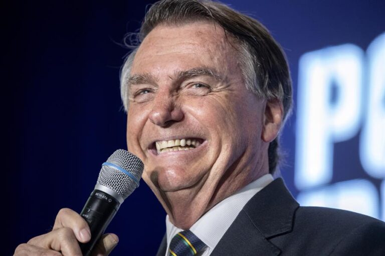 Bolsonaro habla por primera vez desde EE.UU. tras su derrota electoral en Brasil: 