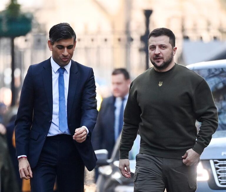 Zelensky reitera el pedido de aviones de combate para 