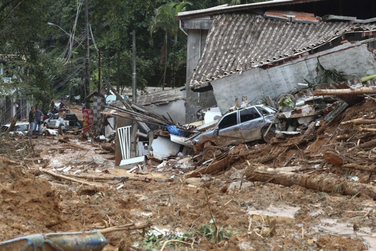 Fuerte temporal en Brasil dejó a 40 personas muertas y cerca de 2.500 personas evacuadas