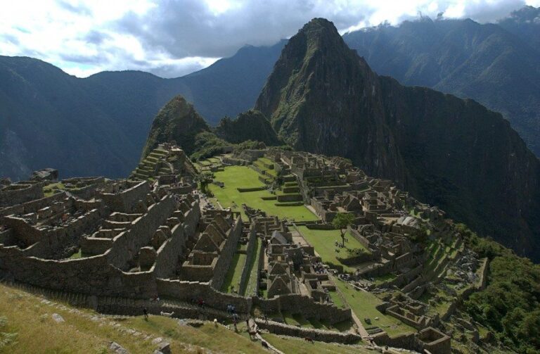 Machu Picchu reabre sus puertas tras casi un mes cerrado por las protestas