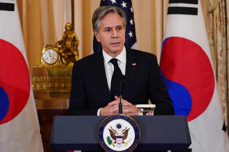 Estados Unidos confirma cooperación a Chile para combatir incendios forestales