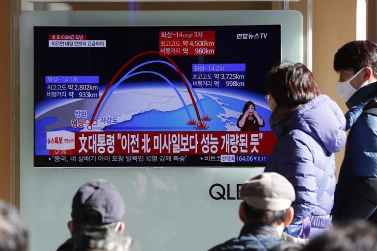 Corea del Norte lanza varios proyectiles al mar de Japón tras maniobra aérea estadounidense