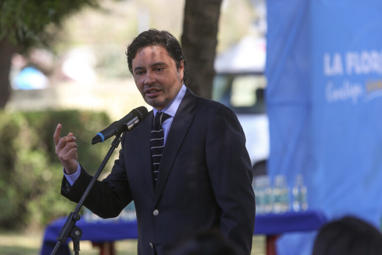Alcalde Carter defiende demolición de 