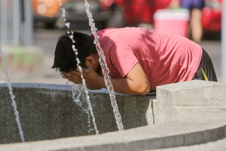 Actualizan alerta por altas temperaturas en 7 regiones: Se esperan hasta 42° en sectores de Ñuble y Biobío