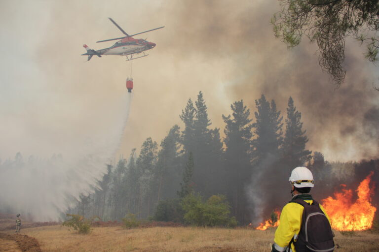 Cerca de 140 estaciones de telecomunicaciones han sido afectadas por incendios forestales en la zona centro-sur