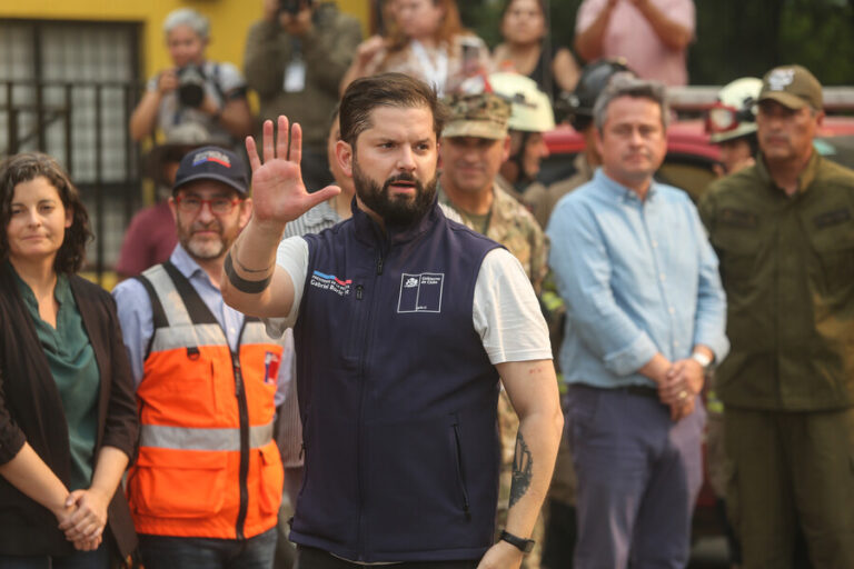 Presidente Boric retoma días de descanso en Santiago, pero con regreso adelantado de ser necesario
