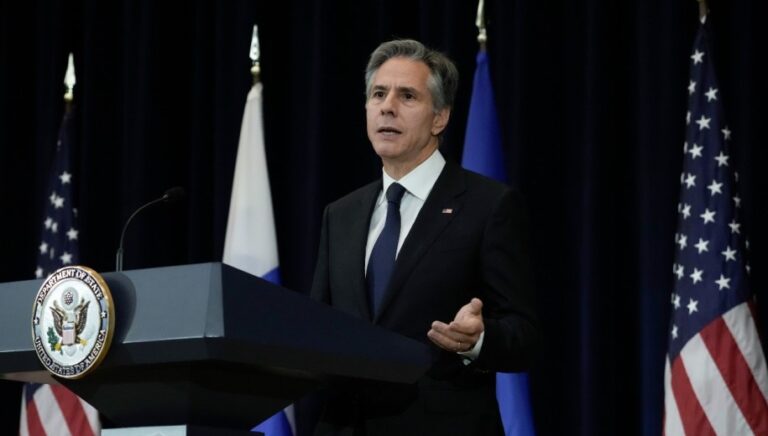 Blinken pospone visita a Beijing tras aparición de globo espía chino en Estados Unidos