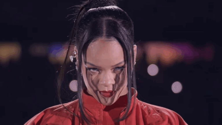 Rihanna aumentó más de 640% las reproducciones en Spotify tras presentación en Super Bowl