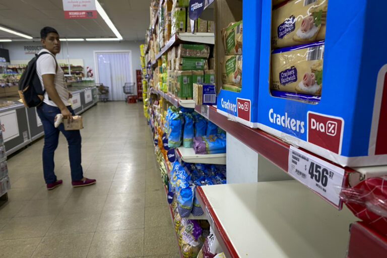 Argentina: IPC aumentó 6% en enero y la inflación interanual quedó al borde de los tres dígitos