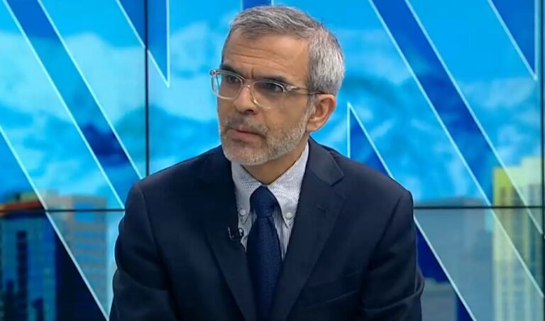 Cordero por lazos entre notarios y el Congreso: “Hay que tratar de suprimir las dudas cambiando el sistema de nombramiento”