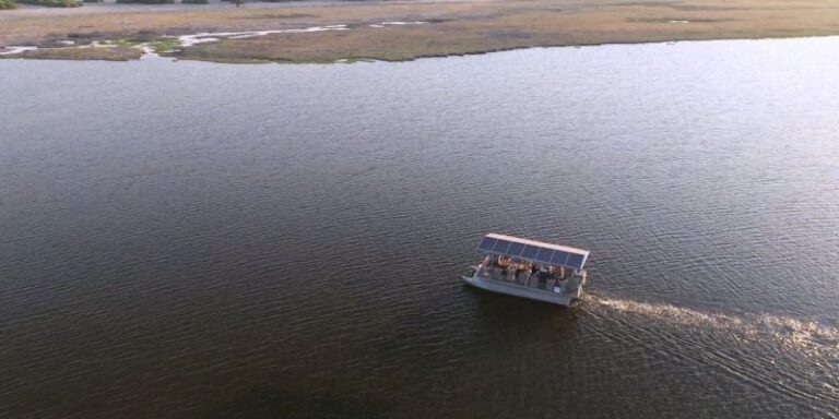 Estos botes eléctricos combaten un enemigo invisible de la naturaleza en África
